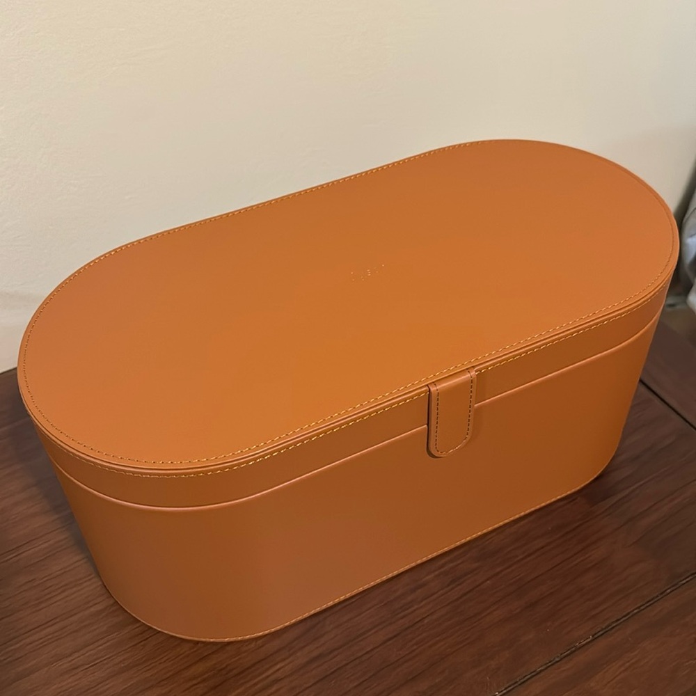 [NEW] The Dyson Airwrap Storage Case